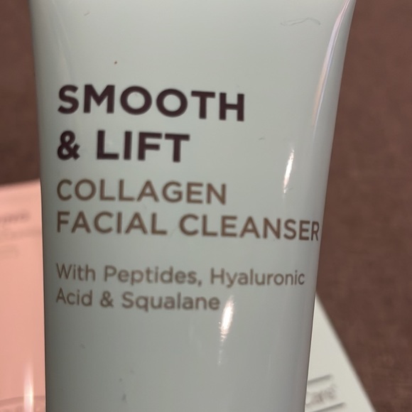 Global Beauty Care Smooth & Lift Collagen Cleanser & Serum Glowing Vit C cleanse - Picture 2 of 13